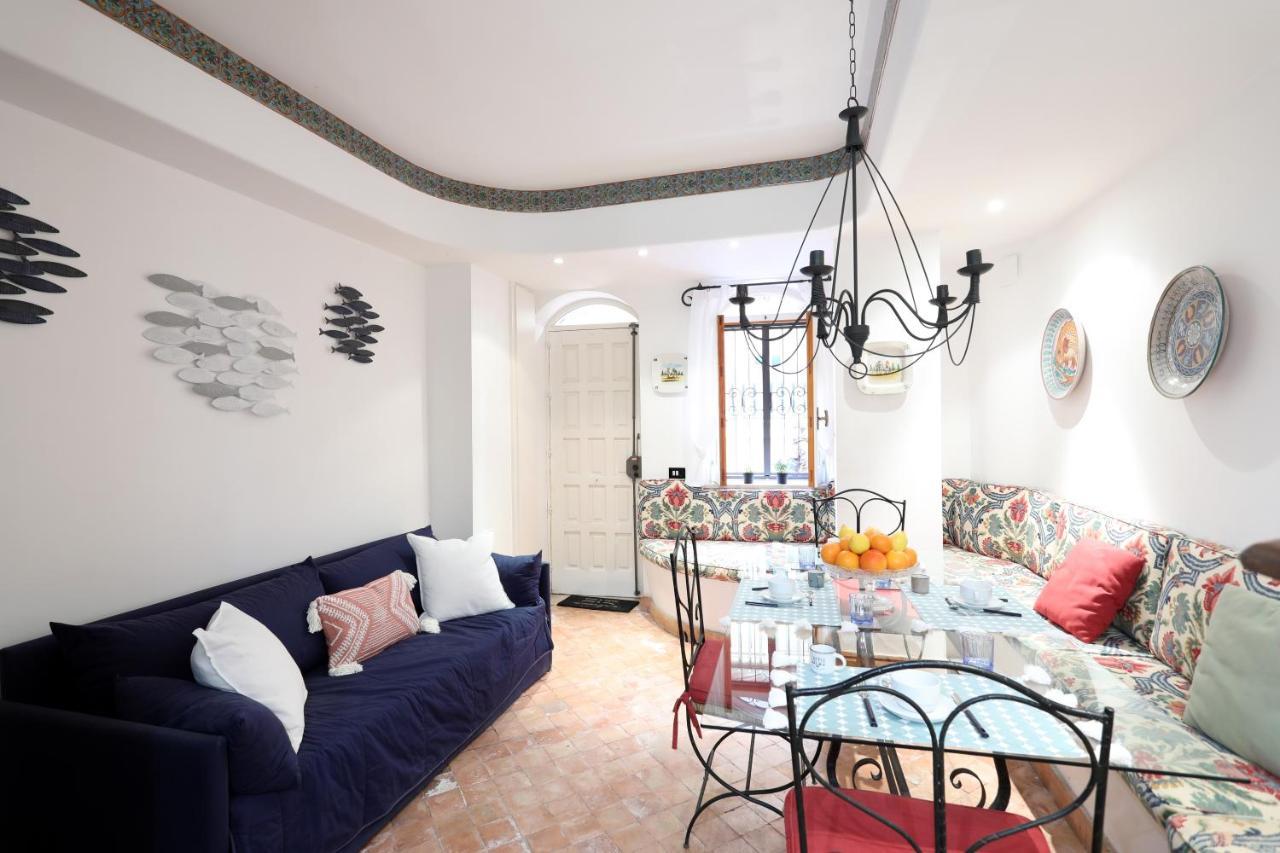 Porta Catania & Duomo Cozy Apartment Taormina Exterior photo